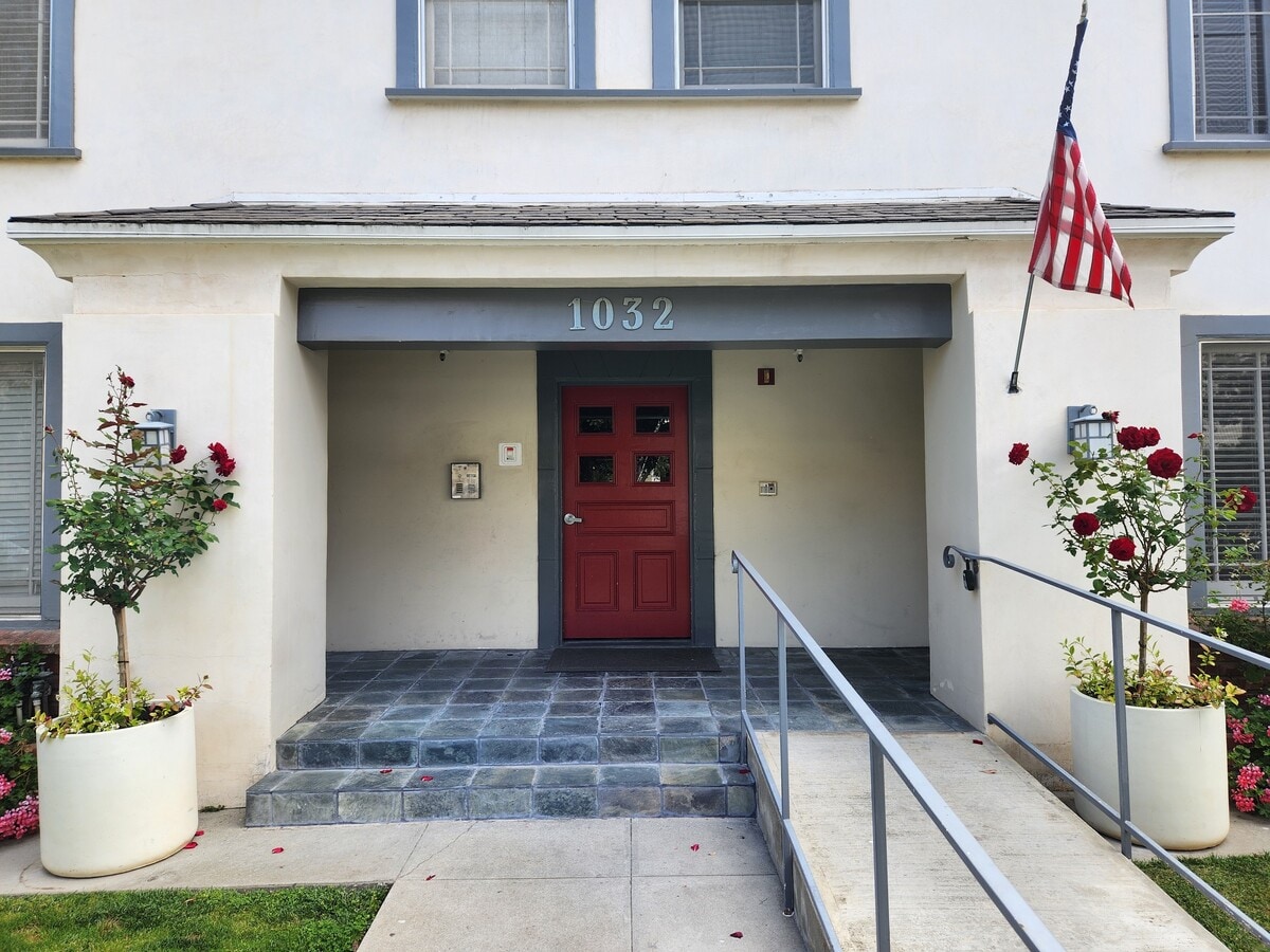 Front Door of Avalon Apts - Avalon Apartments of Santa Monica