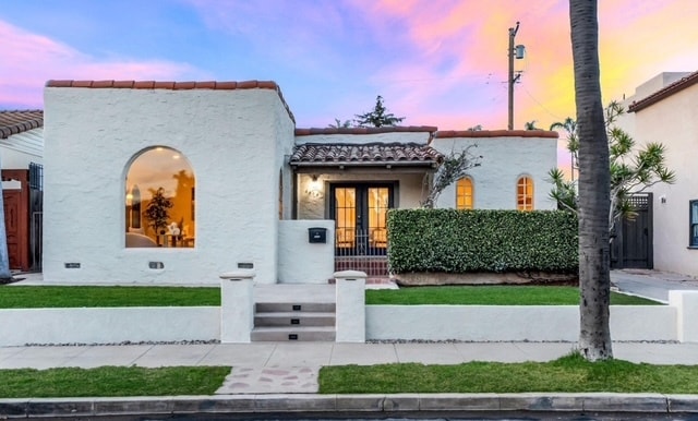 House - Casita behind - 4664 E Talmadge Dr Unit Casita