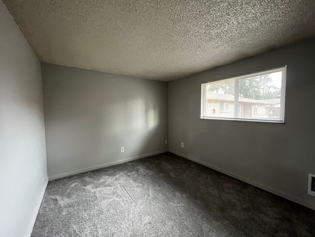 Photo - Country Rambler