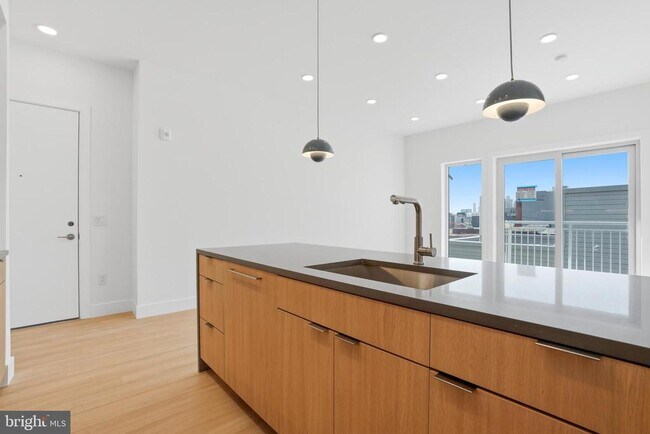 Photo - 1440 N Front St Unit JR1BED