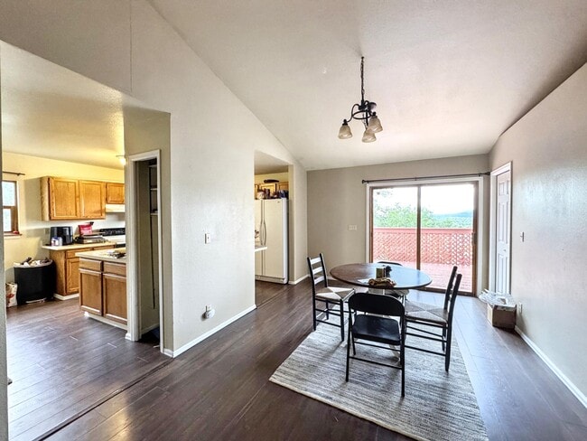 Photo - 1191 Stanton St