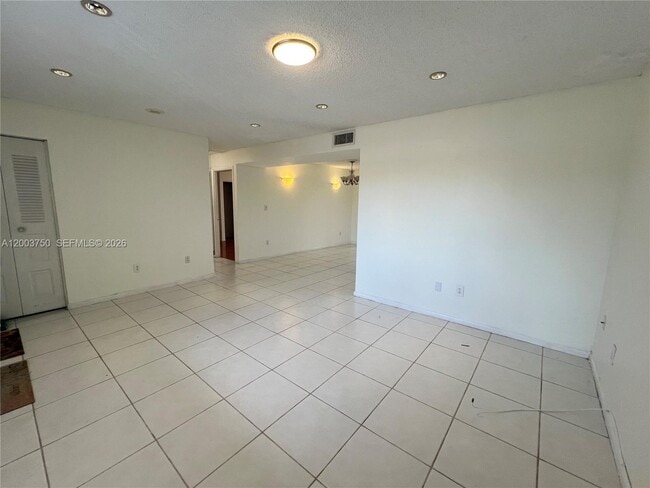 Photo - 8401 SW 107th Ave Unit 322E