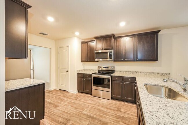 Photo - 10922 Chatham Ct