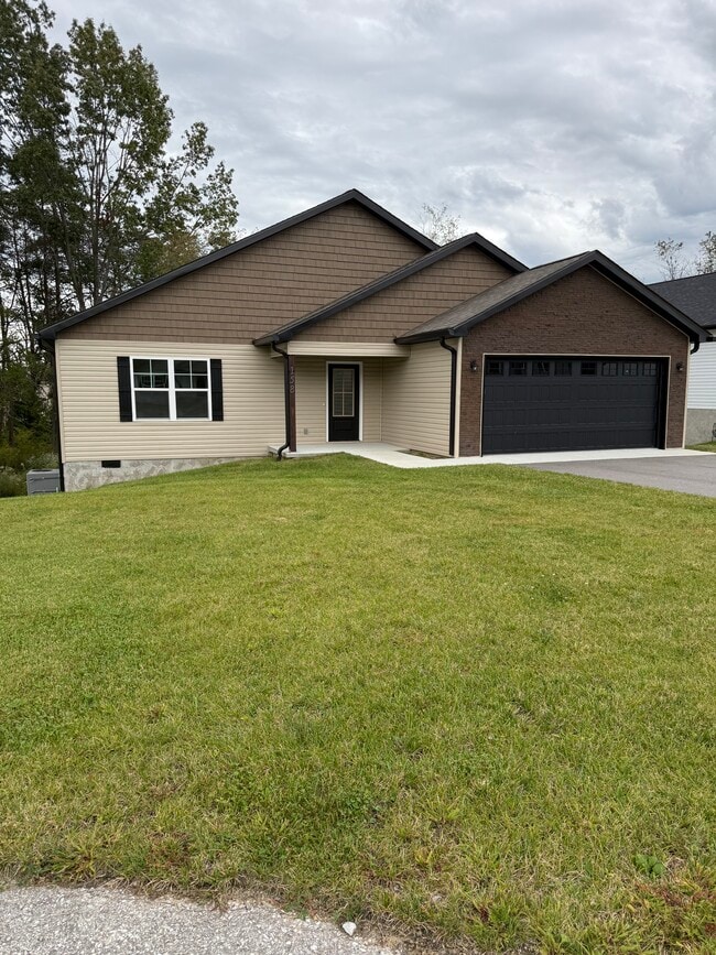 Photo - 158 Sky View Meadow Dr