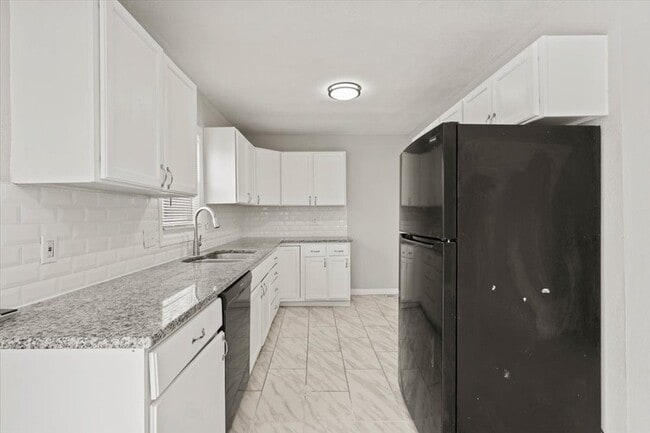 Photo - 7704 E 103rd Terrace