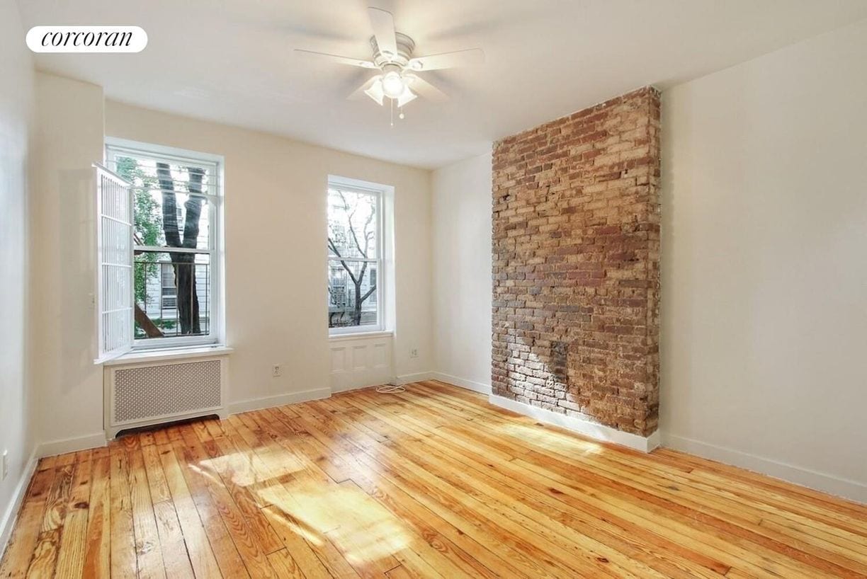 Photo - 56 Perry St