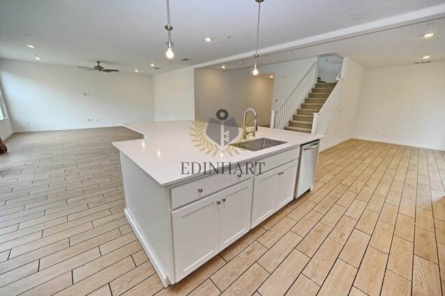 Photo - 6342 E Robinson Ave