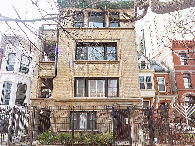 Building Photo - 1234 N Dearborn Pkwy Unit 1F