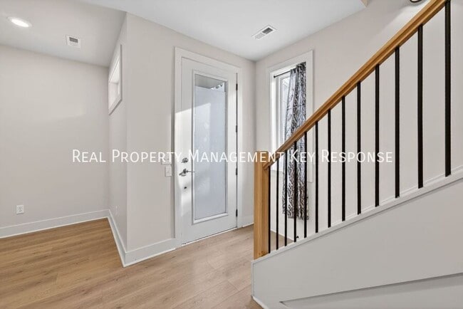 Photo - 2109 23rd Ave N Unit B