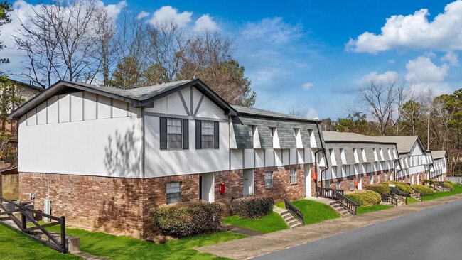 Building Photo - The Woodley