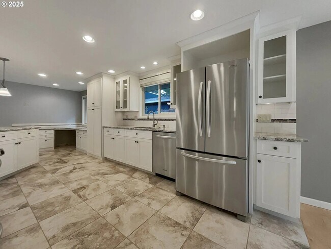 Photo - 1690 SW Woodland Terrace