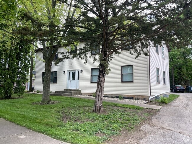 Building Photo - 479 Eisenhower St Rental