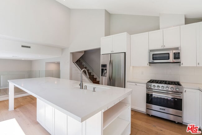 Building Photo - 4911 Patrae St Rental