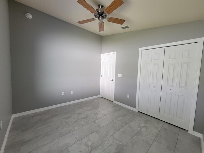 Photo - 800 Overlook Dr