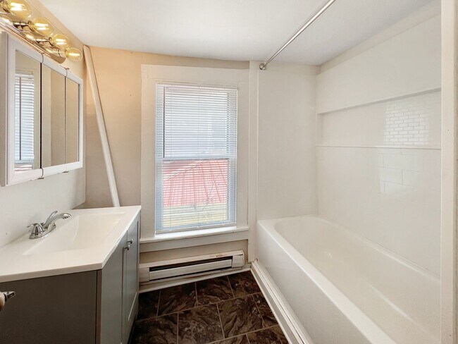 Photo - 200 Danis St Unidad 2nd floor