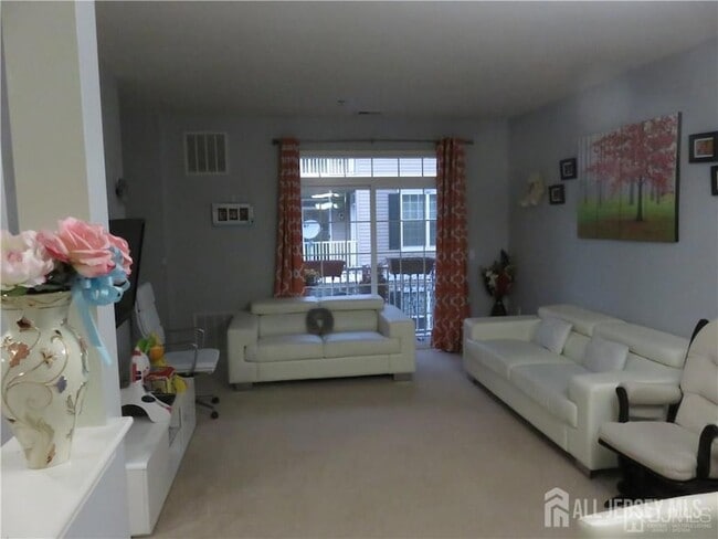 Photo - 2221 Edward Stec Blvd