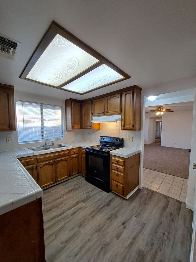Photo - Spacious 3-Bedroom Home Steps from Addams ...
