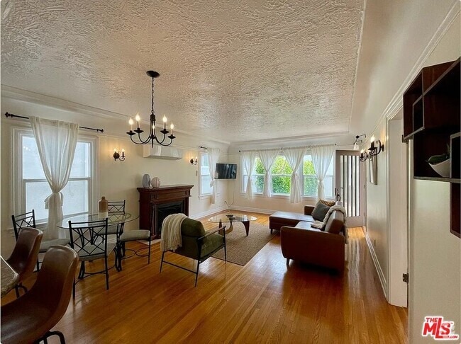 Building Photo - 839 5th St Unit B Rental