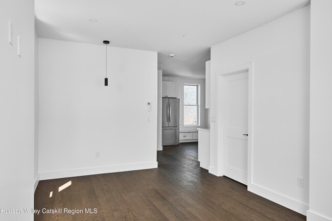 Photo - 72-74-74 Green St
