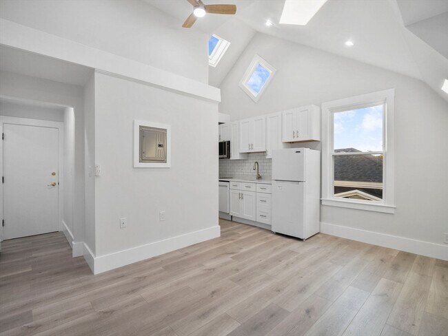 50 Columbus Ave Unit 10