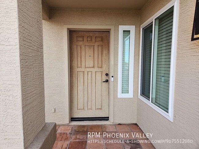 Photo - 2533 N Silverado-