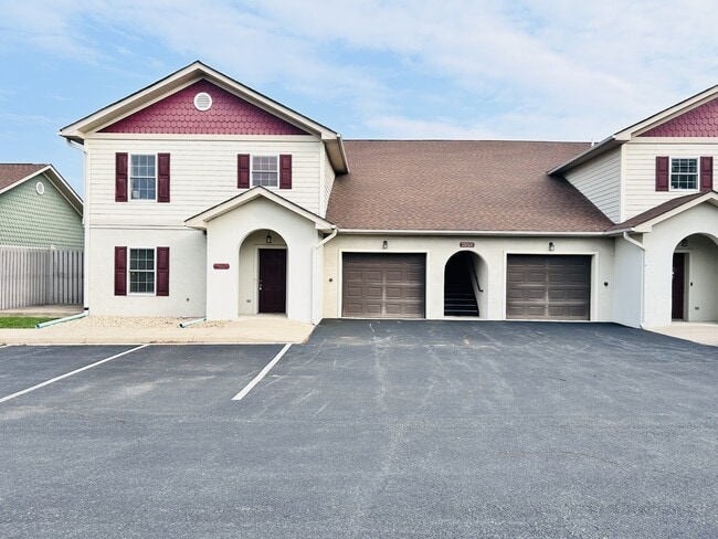 Photo - 38 Rosette Ln Townhome