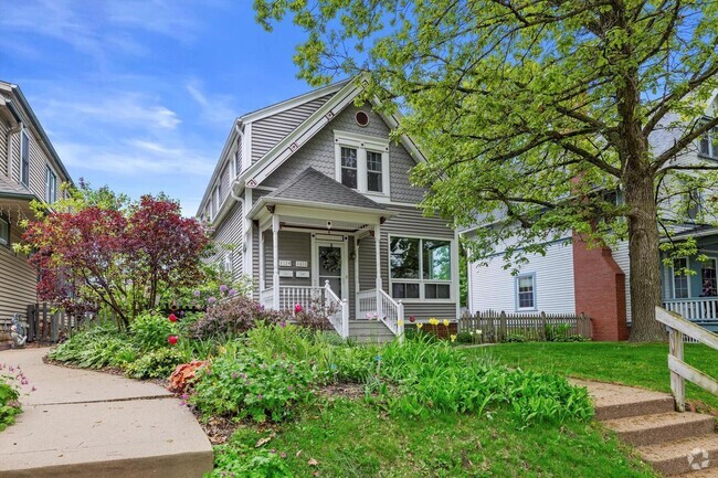 Building Photo - 1614 E Providence Ave Unit 1614 E Providence Ave Rental
