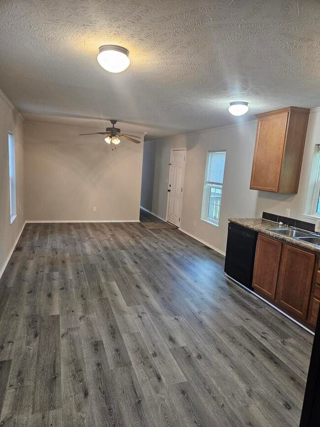 Photo - FOR SALE Beautiful mobile home