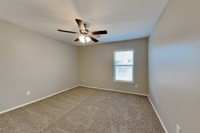 Photo - 5015 Mossy Bridge Dr