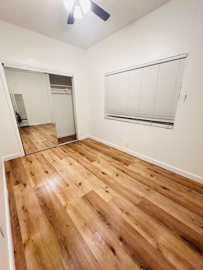 Building Photo - 6717 San Pedro St Unit 3