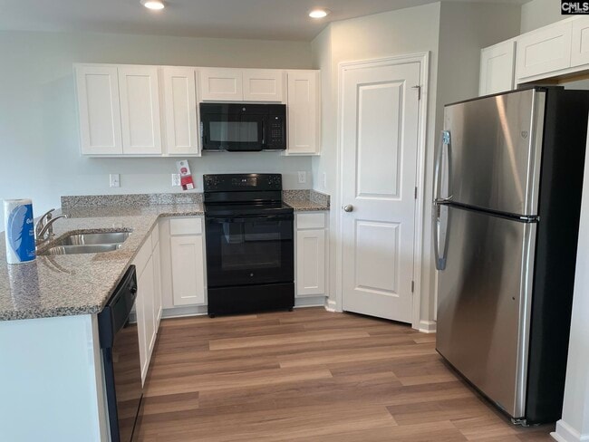 Photo - 435 Eclipse Ln