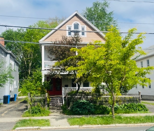 Building Photo - 27 Oakwood St Unit 2nd Floor