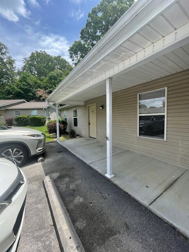 Photo - 2 Bedroom 2 Bath Duplex Call Ed Johnson 86...