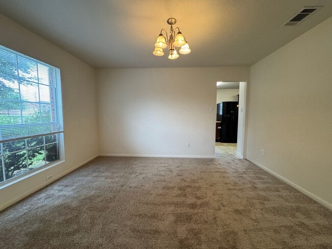 Photo - 4-Bedroom House for Rent in Killeen