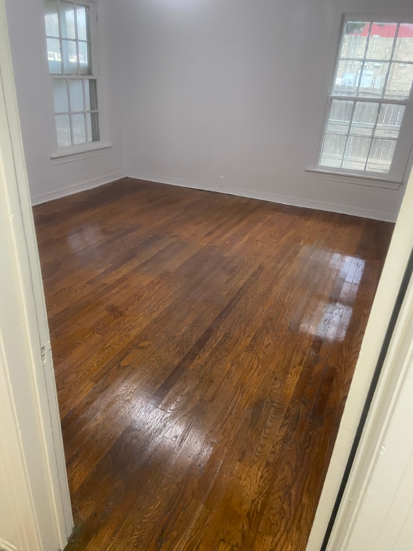 Building Photo - 102 W Leland Ave Rental