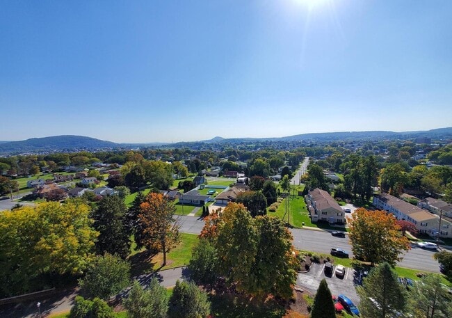 Photo - 1375 Pershing Blvd