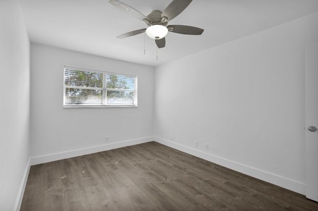 Photo - 4051 NE 13th Ave Unidad Apt 69