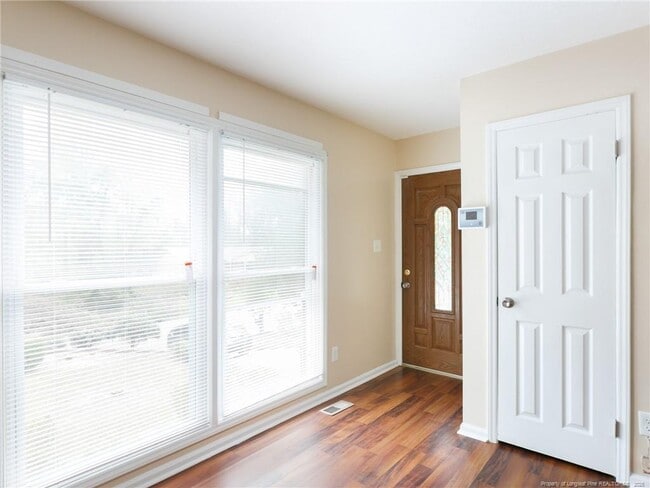 Photo - 308 McFadyen Dr
