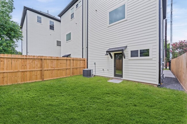 Photo - 7225 Tierwester St