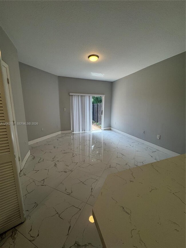 8360 NW 10th St