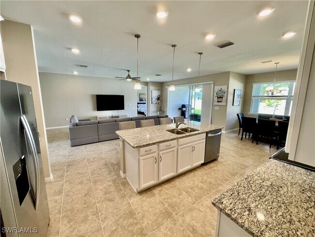 Photo - 3040 SW 22nd Pl