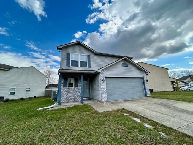 Photo - Wonderful 4 Bedroom 2.5 Bathroom Two Stor...
