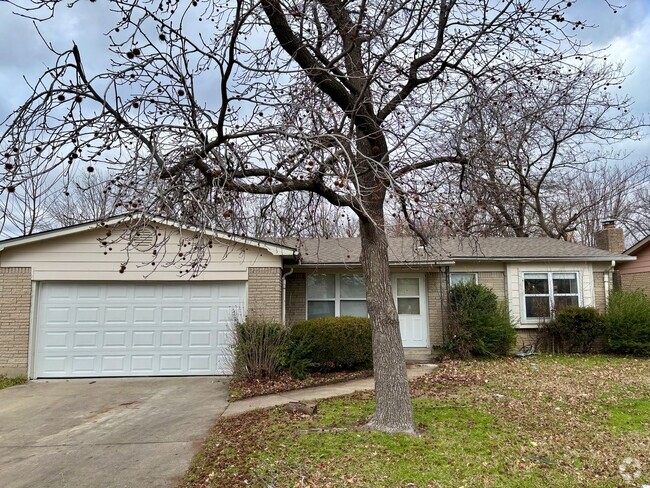 Building Photo - 3 Bedroom In Tulsa Rental