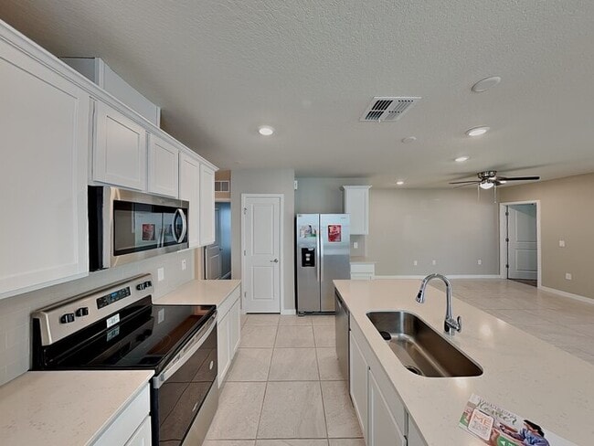 Photo - 809 Rivers Crossing St