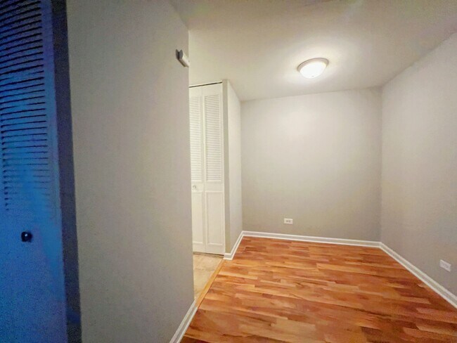 Photo - 736 W Buena Ave