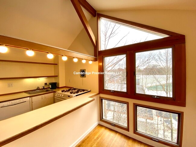 Photo - 90 Putnam Ave Unit 4