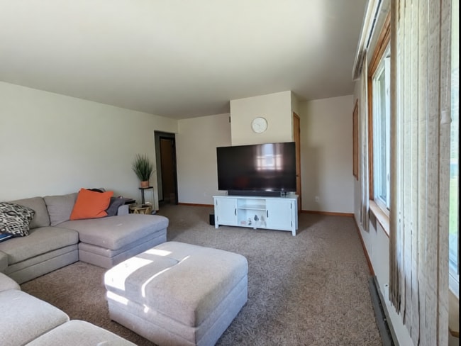 Photo - 7745 N Edgeworth Dr