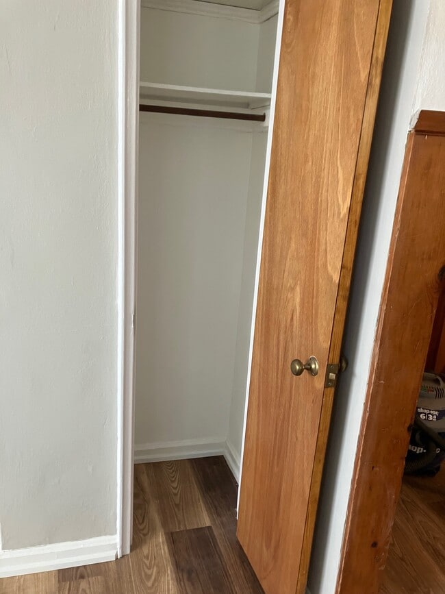 CLOSET - 4322 Schenck Ave Unit #1
