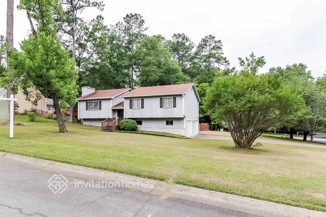 Photo - 4899 Hawk Trail