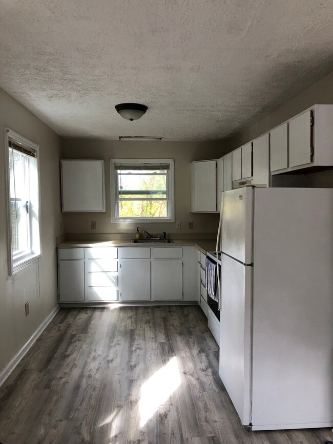 Photo - 114 Central Ave